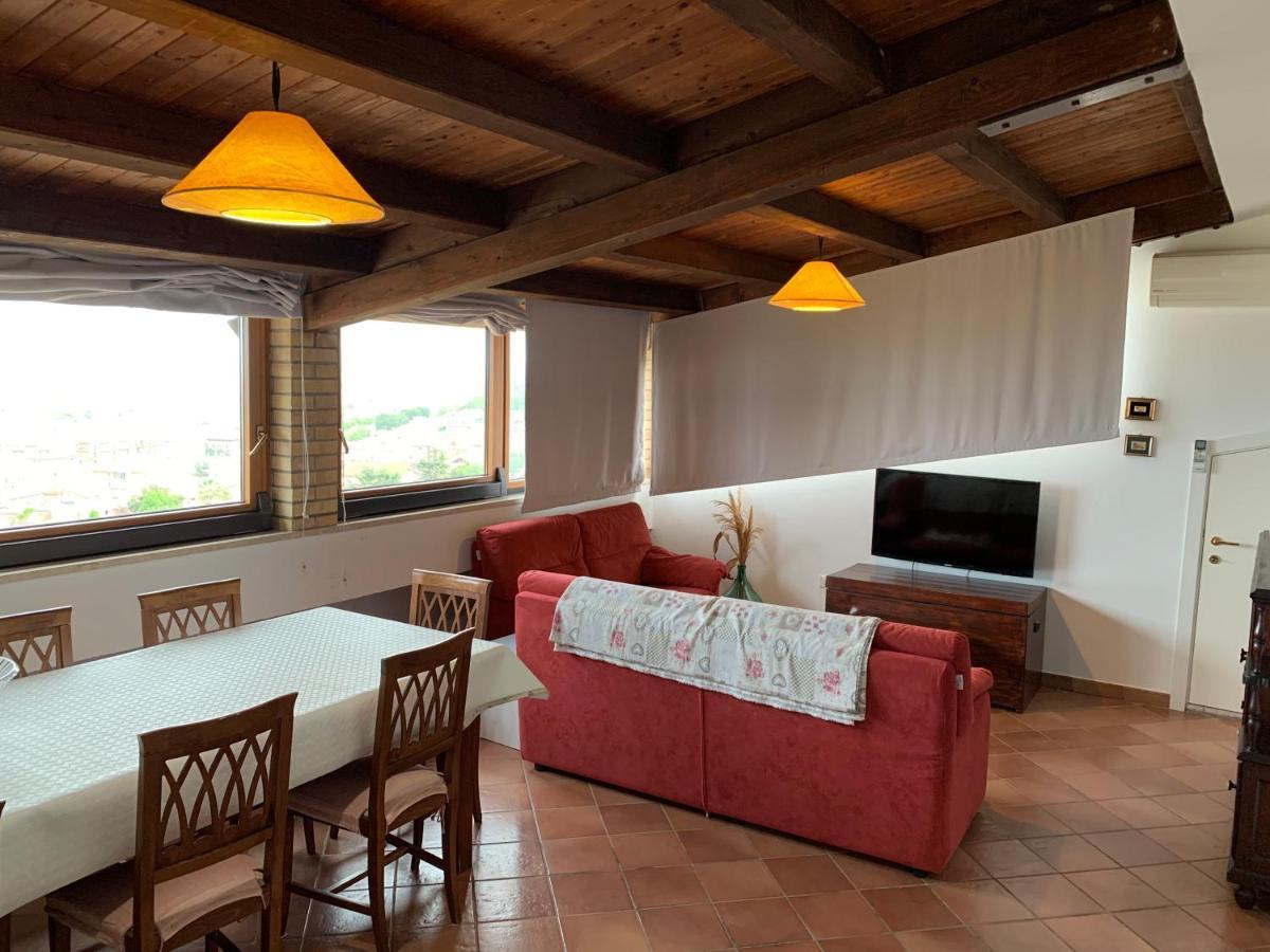 Casa di Mary Apartment Grottammare Bagian luar foto